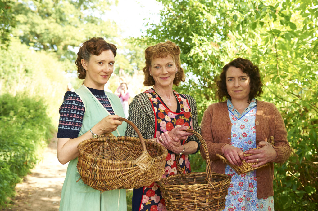 ITV STUDIOS PRESENTS HOME FIRES EPISODE 1 Pictured : FRANCES GREY as Erica Campbell, CLAIRE RUSHBROOK as Pat Simms, and SAMANTHA BOND as Frances Barden. Photographer: STUART WOOD This image is the copyright of ITV and must be credited. The images are for one use only and to be used in relation to Home Firs, any further charge could incur a fee.